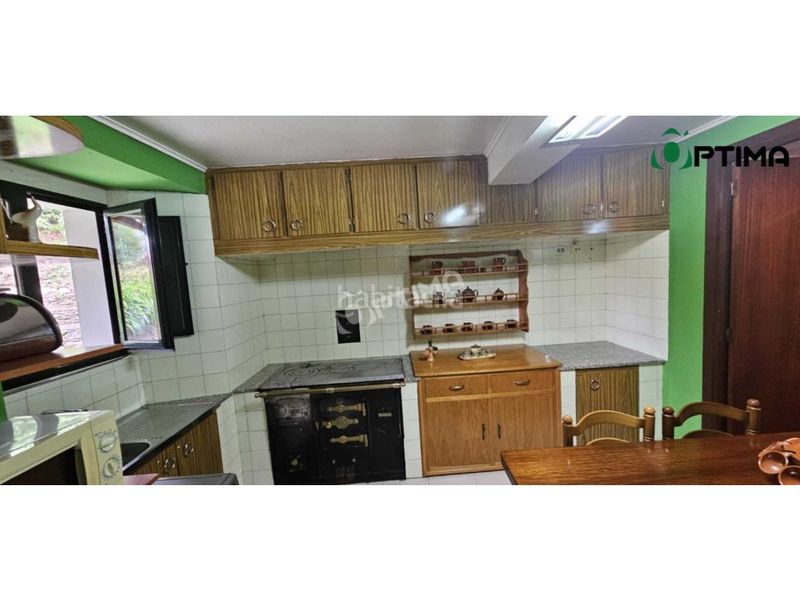 Foto 0c2b3b77-acac-4930-a250-445c17224c73. Casa amb aparcament a Cabanas