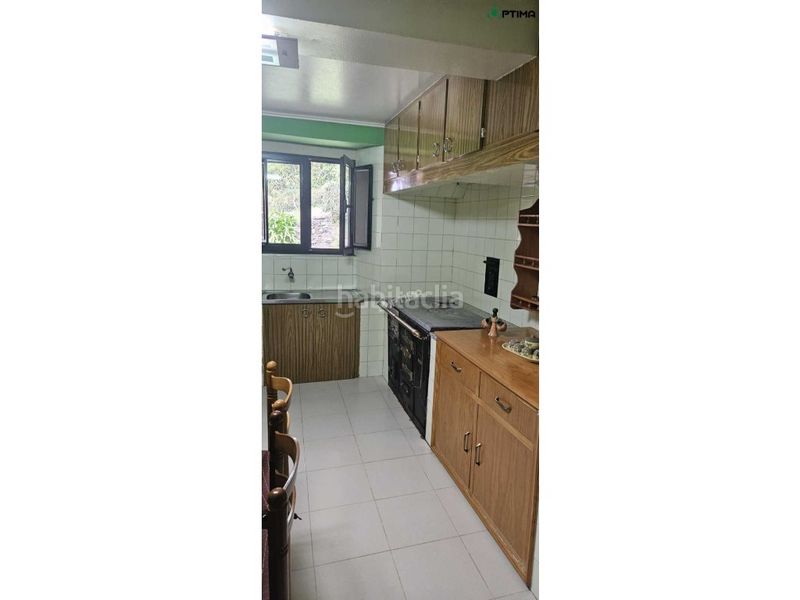 Foto 3d00b264-0f9e-4f48-a801-a2c2a339dd0a. Casa amb aparcament a Cabanas