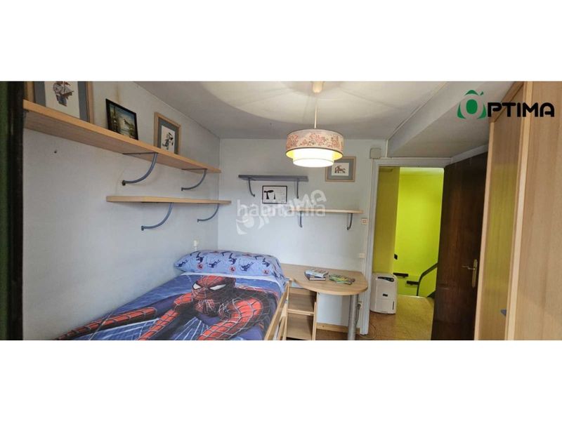 Foto f541ef48-bdc7-4e50-a60b-de86a3ec93bc. Casa amb aparcament a Cabanas
