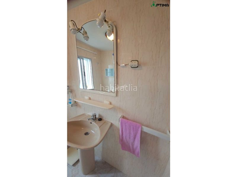 Foto fe608d30-64b1-44e4-8bc2-4e8ba5461dca. Casa amb aparcament a Cabanas