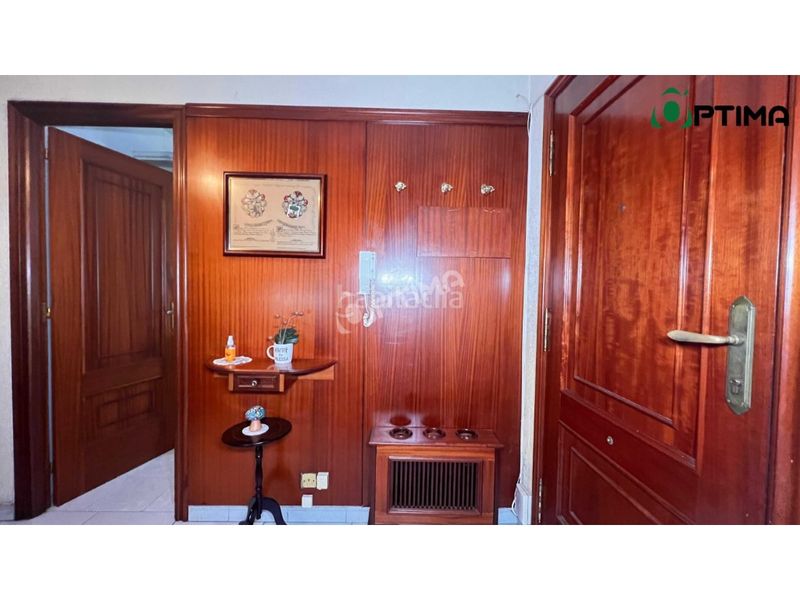 Foto 607c1ce8-bb47-413e-9cd4-acf11497230f. Etagenwohnung in Estrada (A)