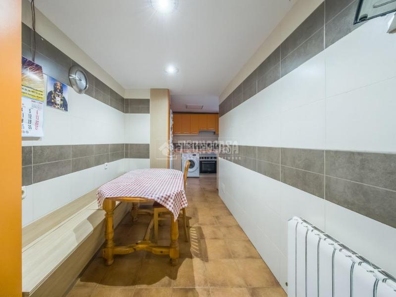 Foto 021f85f7-2b13-433b-b9ae-a5979dce670e. Piso  en venta en Zarzaquemada Leganés