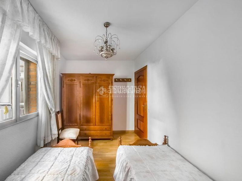 Foto bc691f0d-33f8-47d7-9a35-fa21ac035202. Pis amb calefacció a Zarzaquemada Leganés