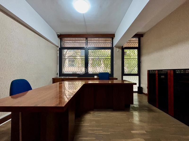 Foto 23f321de-f05a-4c16-be84-804010dedc77. Lloguer oficina a carrer d'entença 30 a Sant Antoni Barcelona