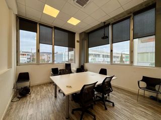 Affitto Ufficio in Plaça del vapor 1. Oficina de 396m2 en les guixeres, badalona. con vistas al mar