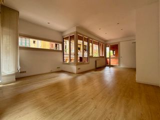 Pis a Carrer del pedró de la creu 48. Bonito piso en sarrià. 118m2. muy exterior y luminoso. parquing