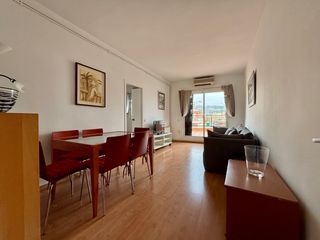 Rent Penthouse in Avinguda de madrid 104. Ático de 62m2 con ascensor y terraza de 16m2