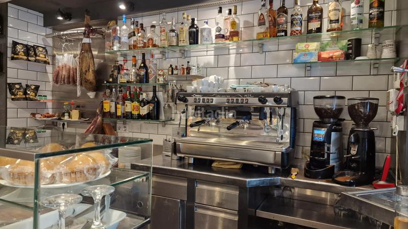 Foto 0800affa-bed7-4d0e-9823-c310461a364b. Traspaso local comercial traspaso bar restaurante licencia c3 en Barcelona
