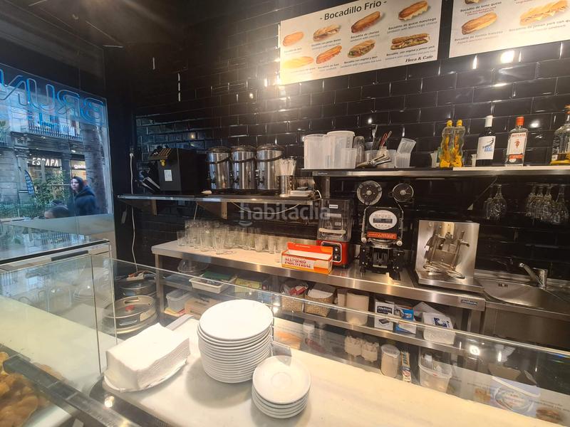 Foto 8a8d09b5-97fc-42b7-bf7e-2ea06d211b2f. Pas-de-porte local commercial avec chauffage dans L´Antiga Esquerra de l´Eixample Barcelona