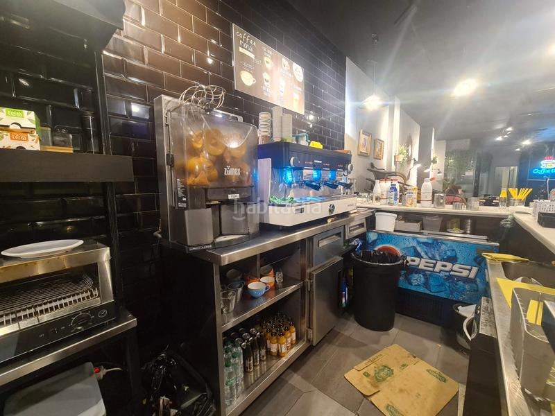 Foto e1bdf585-5c88-46e0-9910-f90802b64372. Transfer business premise with heating in L´Antiga Esquerra de l´Eixample Barcelona