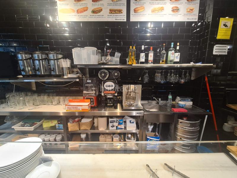 Foto 0c218ba0-95c6-4f85-af2a-0facd3f9529a. Traspaso local comercial traspaso pastisseria rebosteria con degustacion y terraza en Barcelona