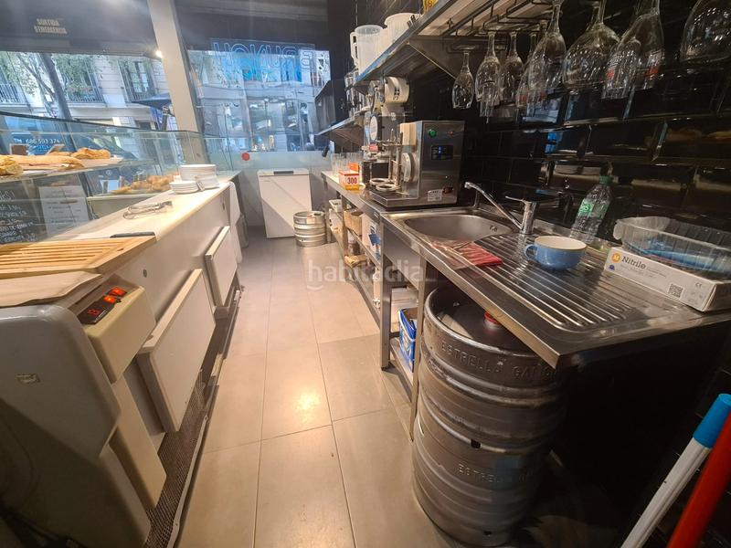 Foto 62fe2405-9f6d-410b-b8d8-f93b8aa09a01. Traspaso local comercial traspaso pastisseria rebosteria con degustacion y terraza en Barcelona