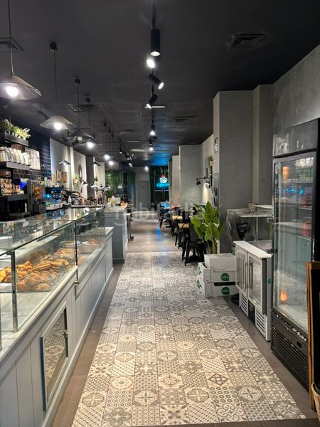 Foto e7bf395e-55a9-42e0-8211-c9f407fe7308. Traspaso local comercial traspaso pastisseria rebosteria con degustacion y terraza en Barcelona