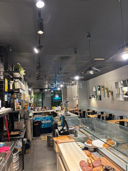 Foto 4b657f6a-2bcc-4fa2-8b81-ad5912fbdba8. Trapasso locale commerciale con riscaldamento in L´Antiga Esquerra de l´Eixample Barcelona