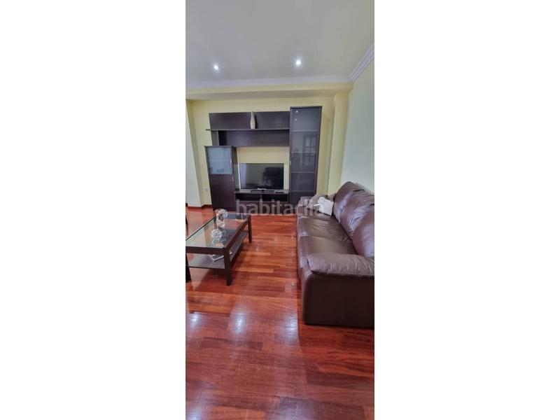 Foto 718530e0-4c15-42cb-b284-3d4a463cb562. Alquiler piso alquiler vivienda temporada escolar en Vilagarcía de Arousa