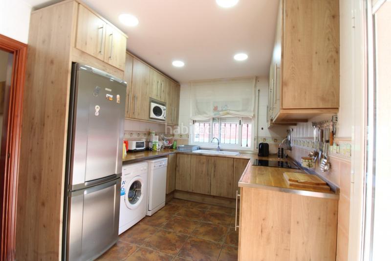Foto d9a32908-a50a-4653-9f56-aa906cad3384. Chalet con riscaldamento parcheggio piscina in Valldemar-Montmar Segur de Calafell