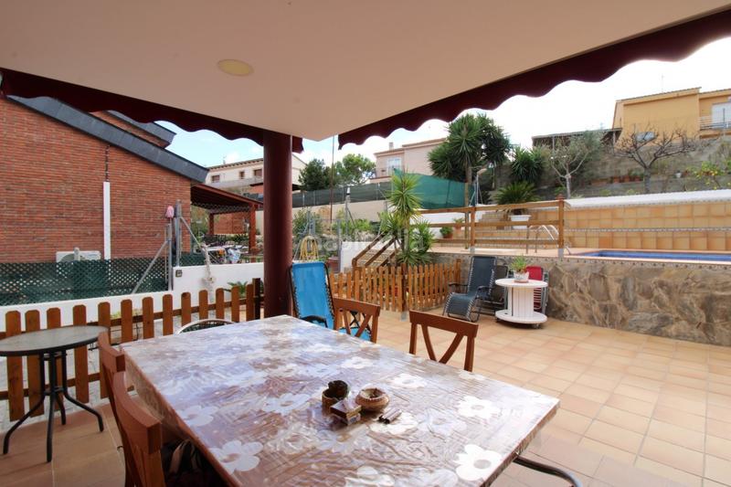 Foto fedaf6ff-8a8f-47ab-9870-cf8a26d2502c. Chalet con riscaldamento parcheggio piscina in Valldemar-Montmar Segur de Calafell