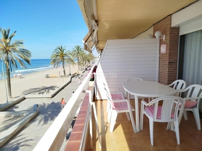 Foto a987760e-3534-4bc6-a7da-cb583b3dd94c. Piso exclusivo apartamento en primera línea de playa en Calafell