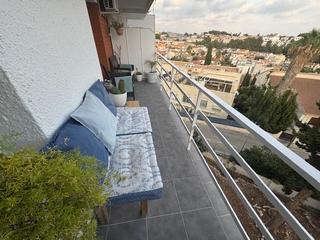 Pis  Avenida del comte gómez de orbaneja. Bonito piso reformado con vistas al mar