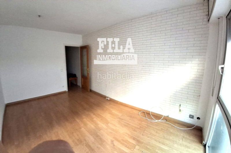 Foto b34b23df-fc83-4118-ae48-a8407a01823a. Pis a Calafell platja Calafell