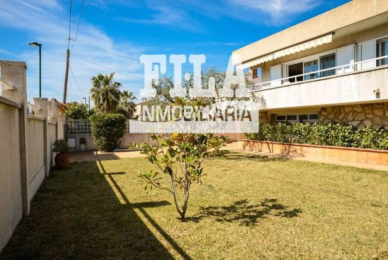 Foto 916776d3-5f3c-4c18-8457-8d97c7f09e28. Xalet amb calefacció aparcament piscina a Mas Mel Calafell
