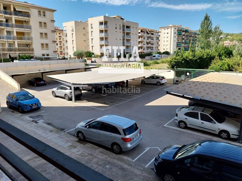 Foto 53776d39-1952-4989-b98e-b7db54b0fec3. Pis amb calefacció aparcament piscina a L´Estany Calafell