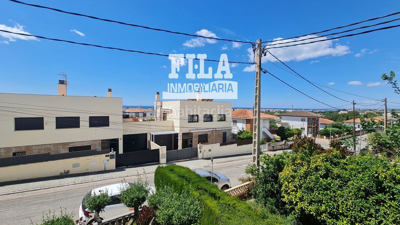 Foto d6959dc6-55f1-427d-aa23-dfd83dda985a. Casa amb aparcament a Bellamar Calafell