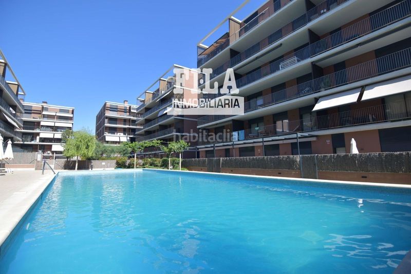 Foto 92890e00-ebd6-4bba-ad77-17d7e7e381ff. Dúplex amb aparcament piscina a L´Estany Calafell