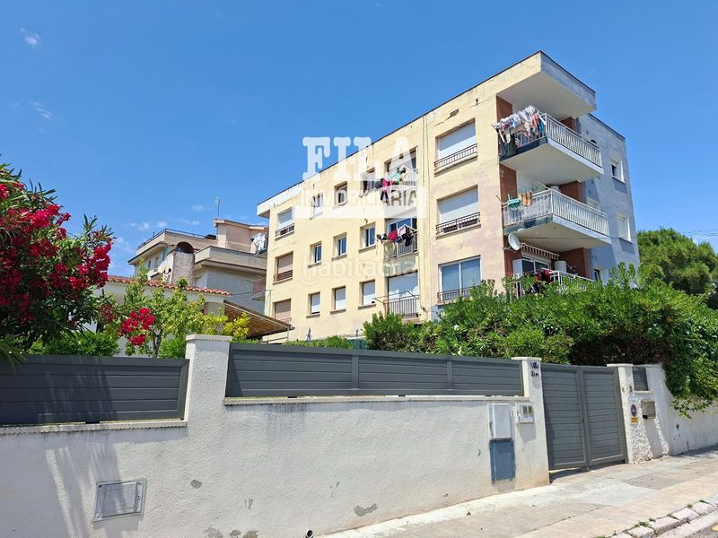 Foto 1d301510-dd44-49a3-ad21-0cb3322c882b. Pis amb aparcament a Cunit residencial Cunit