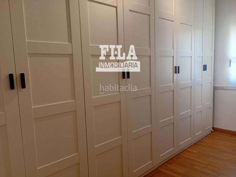 Foto cd93306c-0f92-4895-bc5d-f5d6fc38f2ef. Casa adossada amb aparcament a Cunidor Cunit