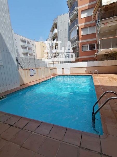 Foto 9f6e9d8f-80df-42ee-97c6-360954c1bab4. Pis amb calefacció aparcament piscina a Calafell platja Calafell