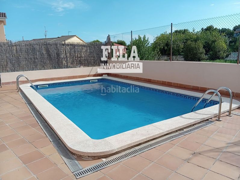 Foto d528c8d5-0c4c-46ac-b0f7-791b90ec8ebb. Àtic amb calefacció aparcament piscina a Segur de Calafell nucli urbà Segur de Calafell