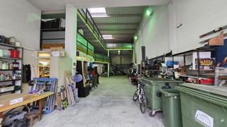 Nau industrial  Zuaznabar kalea. Pabellón industial oiartzun poligono ugaldetxo. 250 m2 de planta