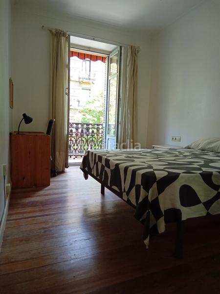 Foto 5373ace8-40df-4b2b-a9a8-40dea783d999. Rent flat with heating in Área Romántica Donostia - San Sebastián