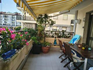 Pis  Plaza green. Amplio piso lasarte urbarte coin terraza de 35 m2. buen estado,