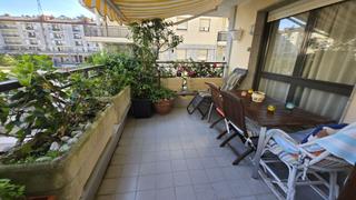 Pis  Plaza green. Amplio piso lasarte urbarte con terraza de 35 m2. buen estado, c