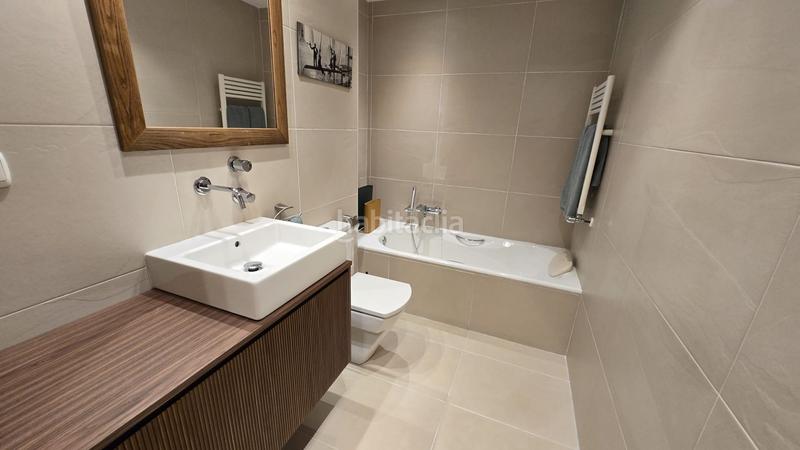 Foto 043334e8-4dad-4bbe-b0c8-e6e726b335f8. Pis amb calefacció aparcament a Riberas Donostia - San Sebastián