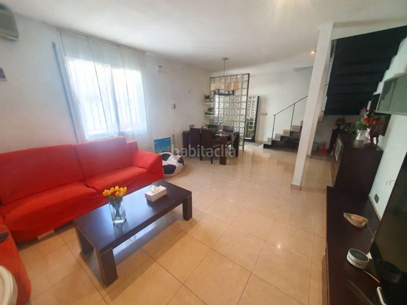 Foto 56020ac2-ae81-43a4-9486-66d6ad1c9486. Casa amb calefacció a Covadonga Sabadell
