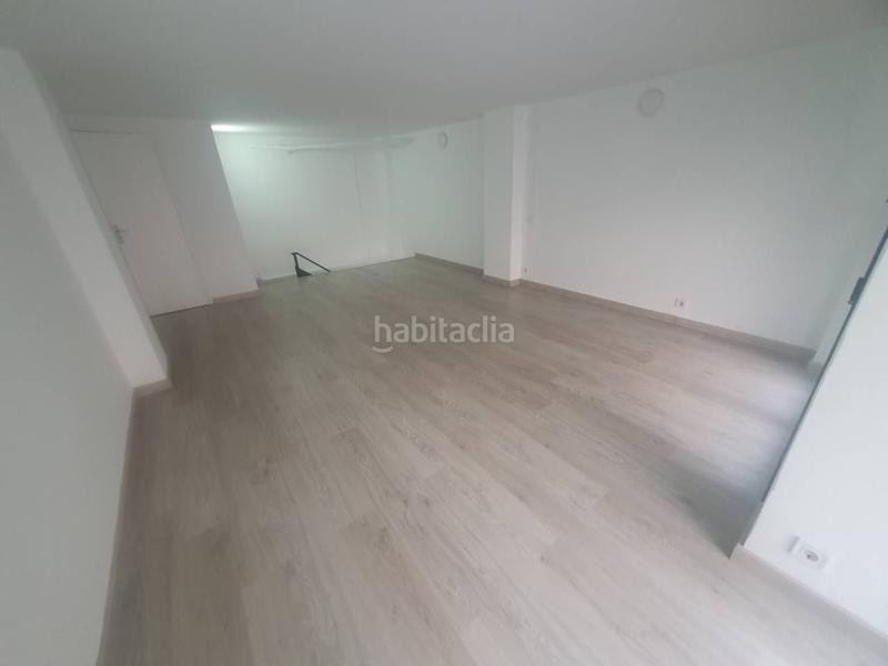 Foto 9a66bcff-8939-489f-8cfa-f161153ec39e. Local comercial  en sol i padris en Sabadell