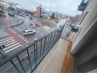 Pis  Barcelona. Pis amb ascensor i 3 habitacions. bona zona!