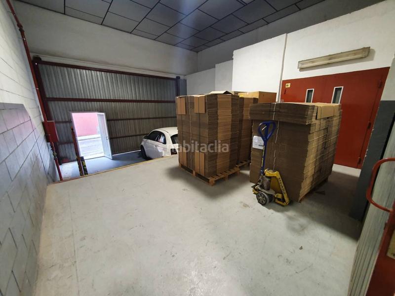 Foto d3c79f74-7f84-4a12-adb0-a8f17b87fcc8. Affitto capannone industriale in Hostafrancs Sabadell