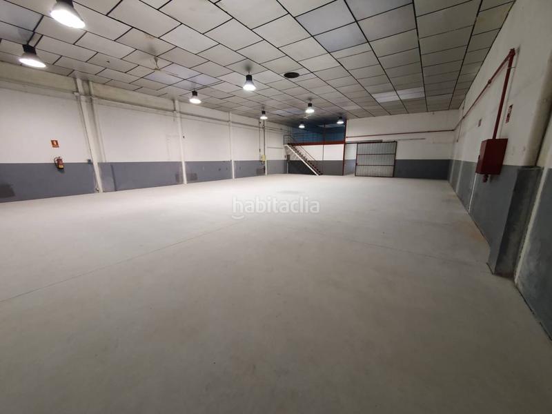 Foto 4676ca70-f347-46e4-803e-e9bc4f204a23. Alquiler nave industrial  en alquiler en Hostafrancs. darrere avda. rafael casanovas en Sabadell