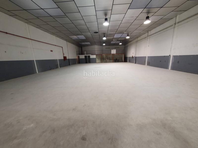 Foto 8fa56410-8090-4b3c-bfb7-585d8510cce1. Alquiler nave industrial  en alquiler en Hostafrancs. darrere avda. rafael casanovas en Sabadell
