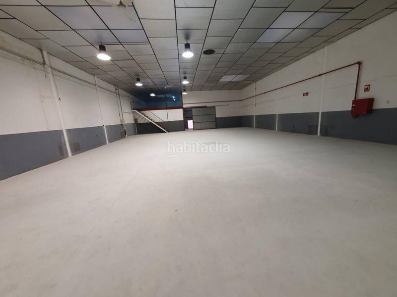 Foto 948538f9-5b9c-4c16-b506-8973db1e6c1f. Rent industrial building in Hostafrancs Sabadell