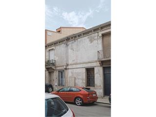 Casa a Hostafrancs. Casa per reforma integral