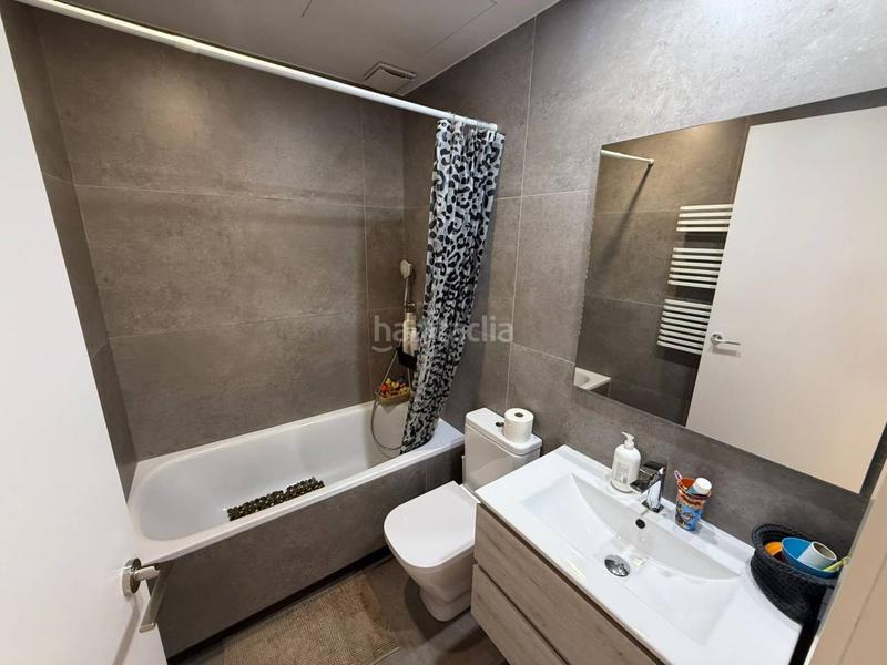 Foto f6501c98-eab0-4d98-9c1a-305977dd6334. Maison avec chauffage parking piscine dans Centre Sabadell