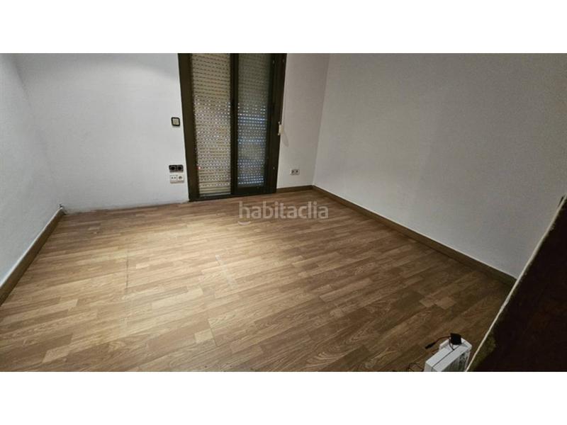 Foto 75027501-bfae-481b-92d7-376aa59c6837. Flat in Centre-Eixample-Can Llobet Barberà del Vallès