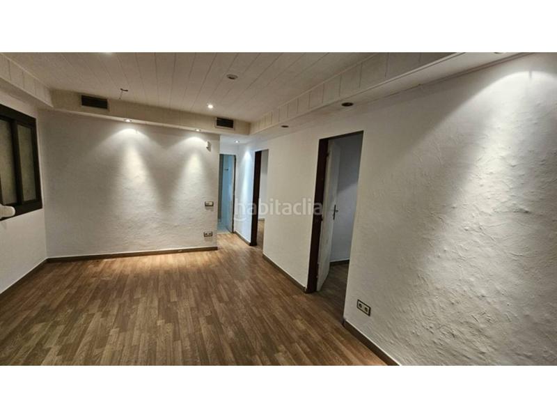 Foto e6a83df9-f209-4d3b-8d6f-e81e85a88d23. Flat in Centre-Eixample-Can Llobet Barberà del Vallès