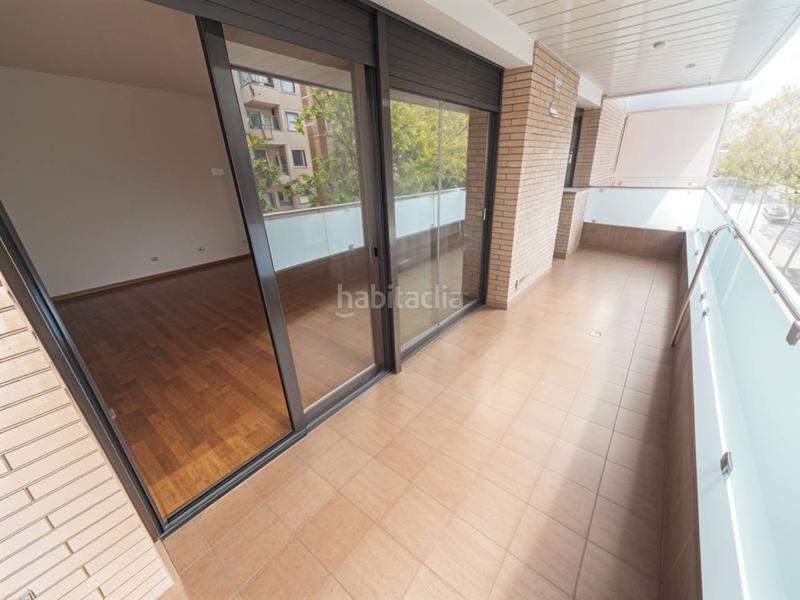 Foto c02402fd-e369-4859-9486-75e8d0c5f30a. Pis amb calefacció aparcament a Centre Sabadell