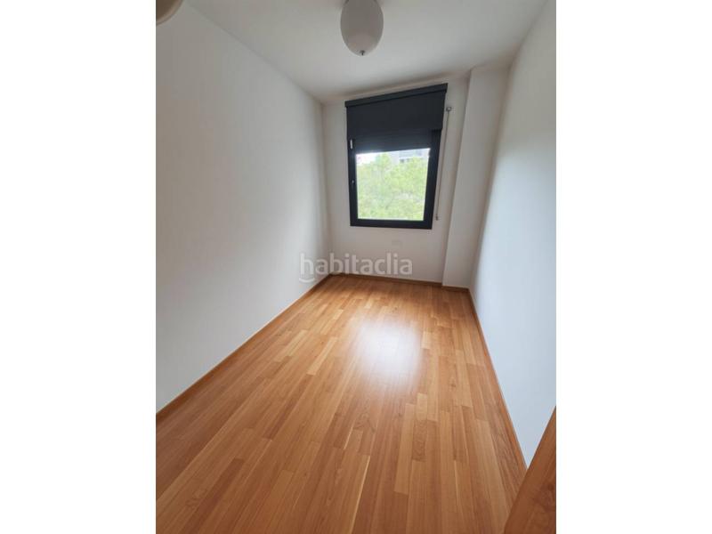 Foto c2c978a5-416b-46e8-a46e-14ac5509e26e. Pis amb calefacció aparcament a Centre Sabadell